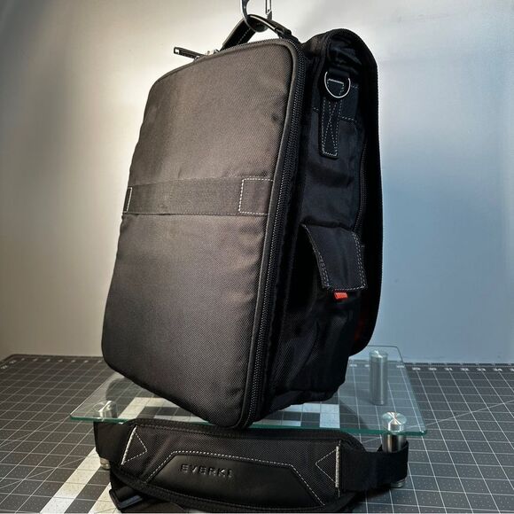 E V E R K I ® | URBANITE™ | Vertical Travel Bag | #EKS620 | BLK | XLNT - Picture 9 of 15